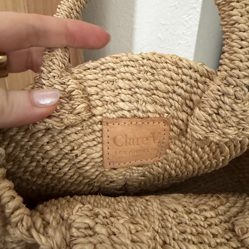 Clare V Natural Straw Round Crossbody Bag with Cream Strap - Picture 2 of 2